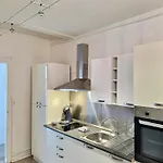 아파트호텔 Wonderhost, Les De La Place Margot