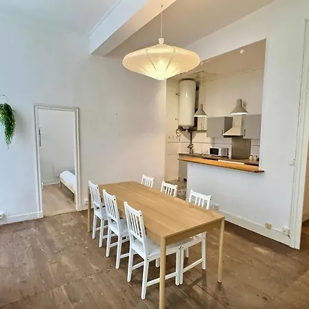 Wonderhost, Les De La Place Margot Lejlighedshotel 3*
