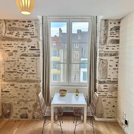 Hotel apartamentowy Wonderhost, Les De La Place Margot 3*