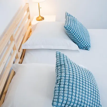 Aparthotel Wonderhost, Les De La Place Margot 3*
