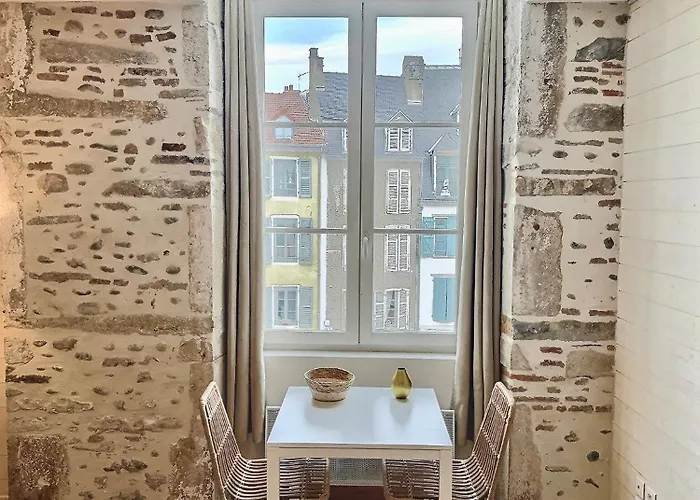 Aparthotel Wonderhost, Les De La Place Margot 3*
