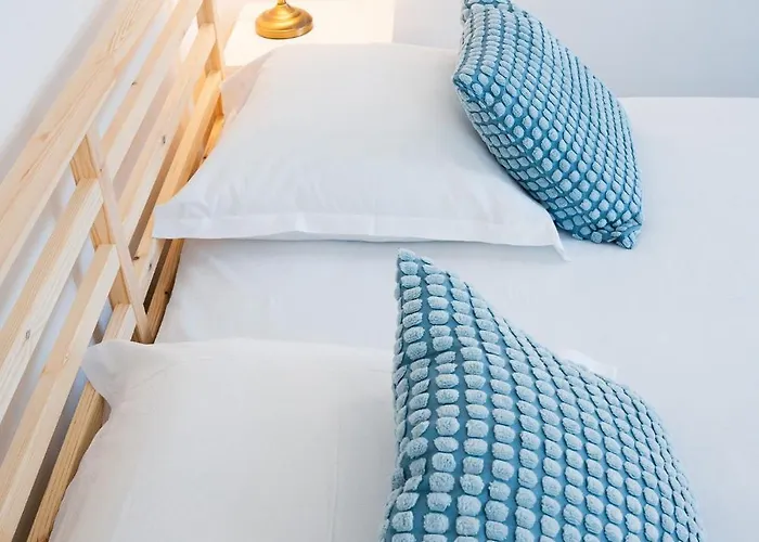 Aparthotel Wonderhost, Les De La Place Margot 3*