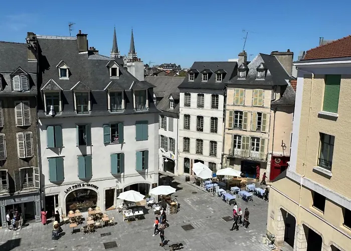 Wonderhost, Les De La Place Margot 3* Pau
